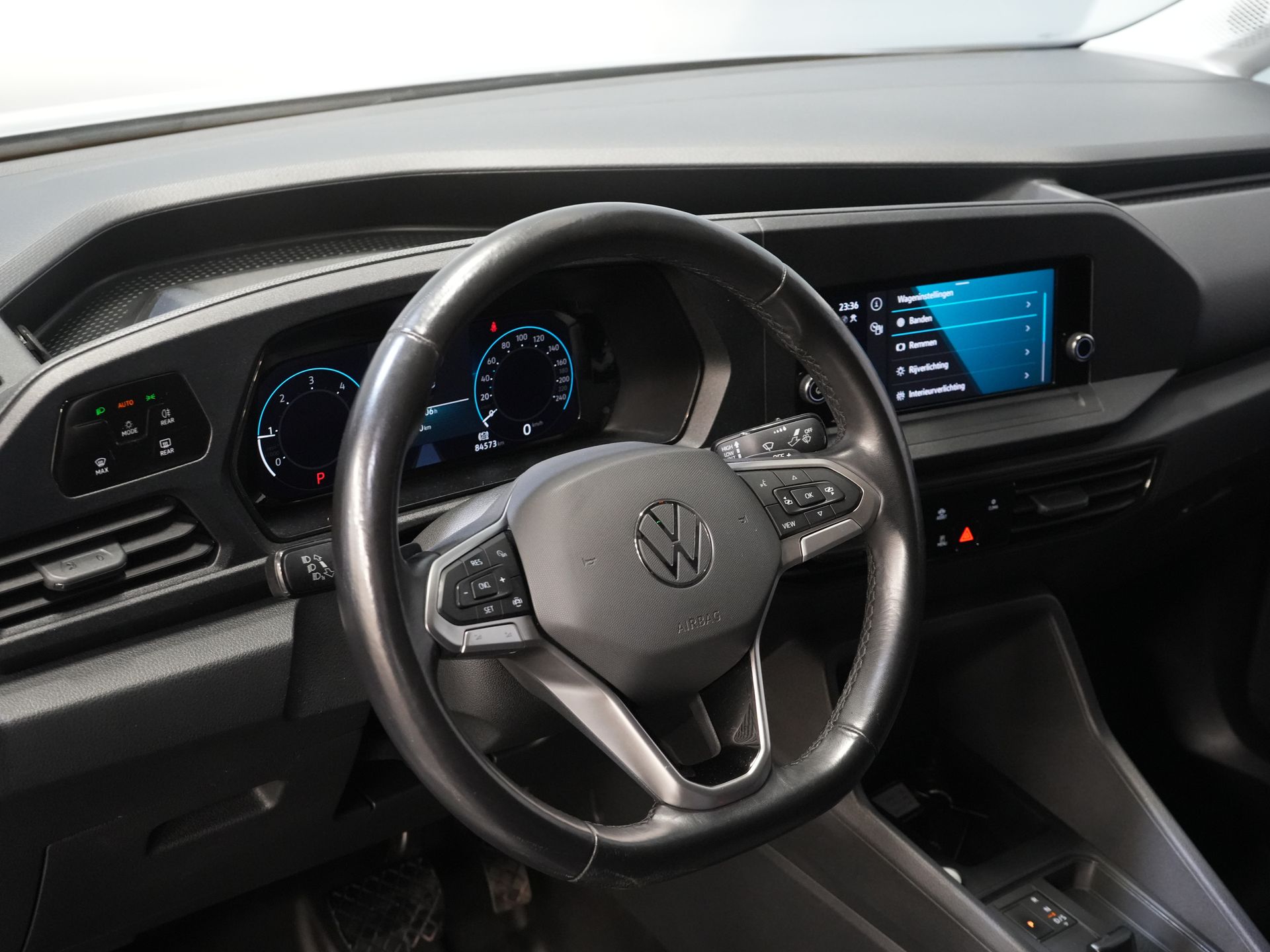 Volkswagen Caddy Cargo Delivery Van 2.0 TDI 125 hp DSG Automatic. Virtual Cockpit/ Carplay/ Parking heater/ Seat heating/ Camera/ Cruise control/ Air conditioning