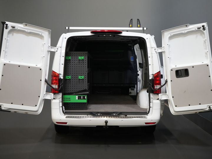 Mercedes-Benz Vito Bestelbus 119 CDI Aut. L3 XL ZGAN (DEMO) BPM VRIJ! Standkachel/ Inrichting/ LED/ Stoelverw./ CarPlay/ Camera/ Navi/ LMV/ Cruise/ PDC/ Trek