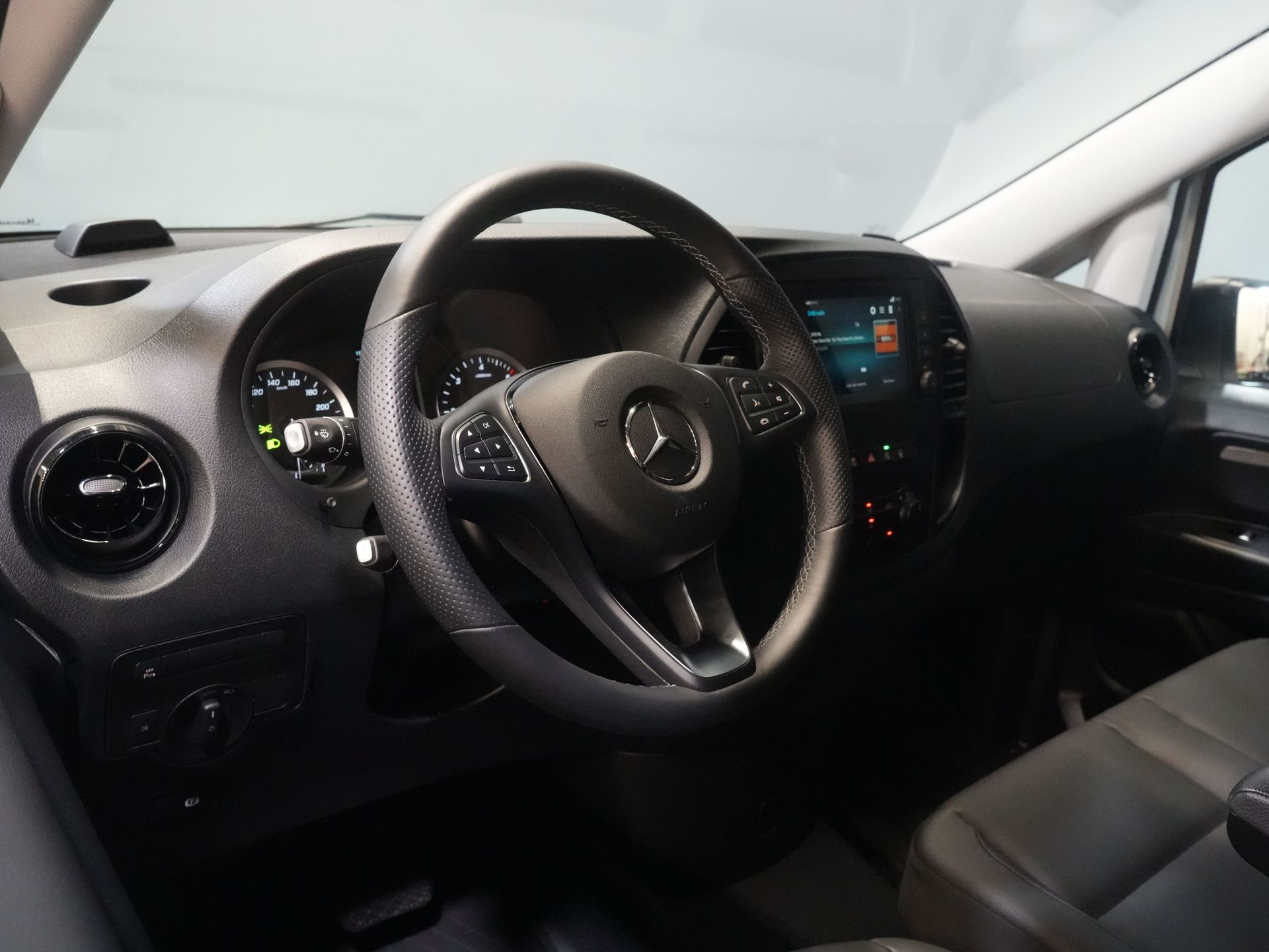 Mercedes-Benz Vito Bestelbus 119 CDI Aut. L3 XL ZGAN (DEMO) BPM VRIJ! Standkachel/ Inrichting/ LED/ Stoelverw./ CarPlay/ Camera/ Navi/ LMV/ Cruise/ PDC/ Trek
