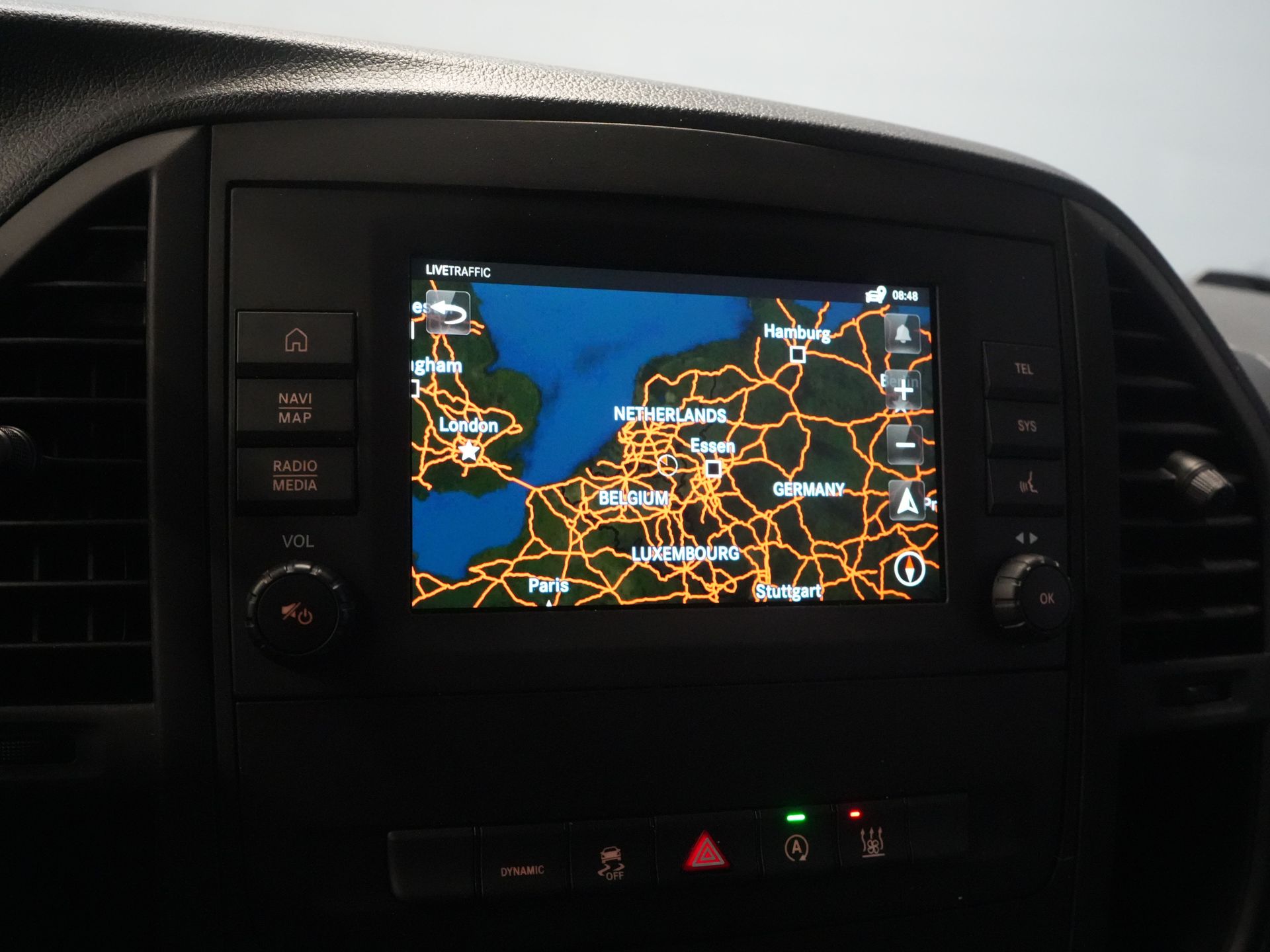 Mercedes-Benz Vito Bestelbus 119 CDI Aut. L3 XL ZGAN (DEMO) BPM VRIJ! Standkachel/ Inrichting/ LED/ Stoelverw./ CarPlay/ Camera/ Navi/ LMV/ Cruise/ PDC/ Trek