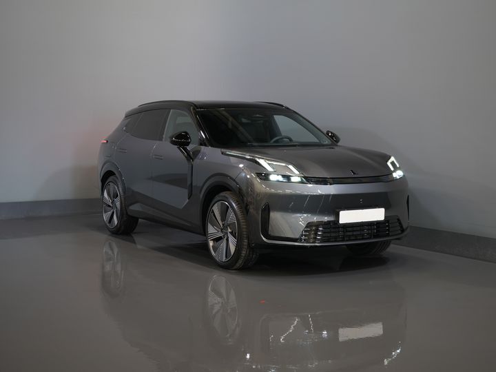 Lynk & Co 08 SUV 1.5 More PHEV 200км Elek./ Harman&Kardon/ Pano/ Масаж та охолодження сидінь/ Elek.Valve/ Adapt.Cruise