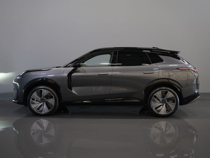 Lynk & Co 08 SUV 1.5 More PHEV 200км Elek./ Harman&Kardon/ Pano/ Масаж та охолодження сидінь/ Elek.Valve/ Adapt.Cruise