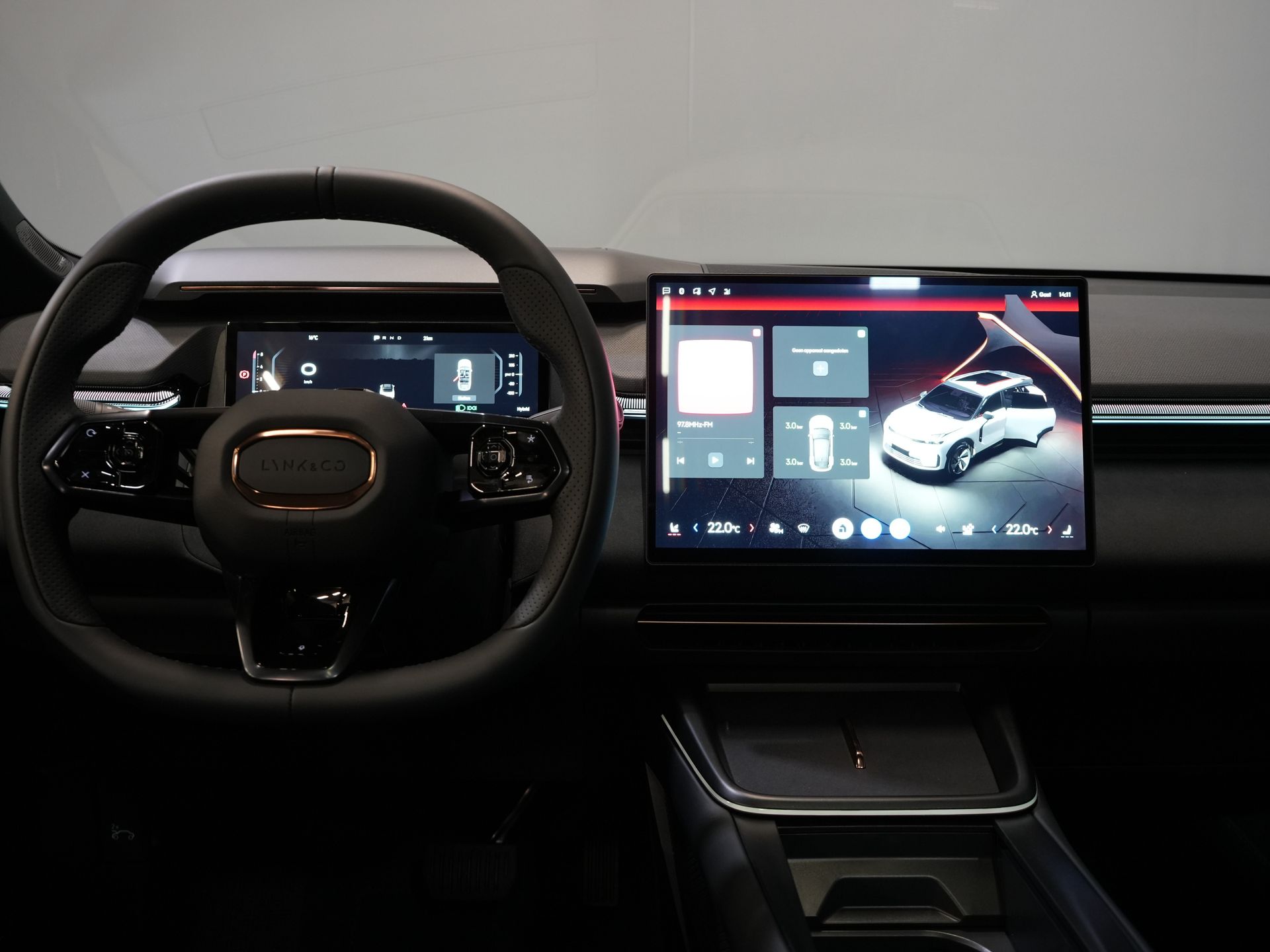 Lynk & Co 08 SUV 1.5 More PHEV 200км Elek./ Harman&Kardon/ Pano/ Масаж та охолодження сидінь/ Elek.Valve/ Adapt.Cruise