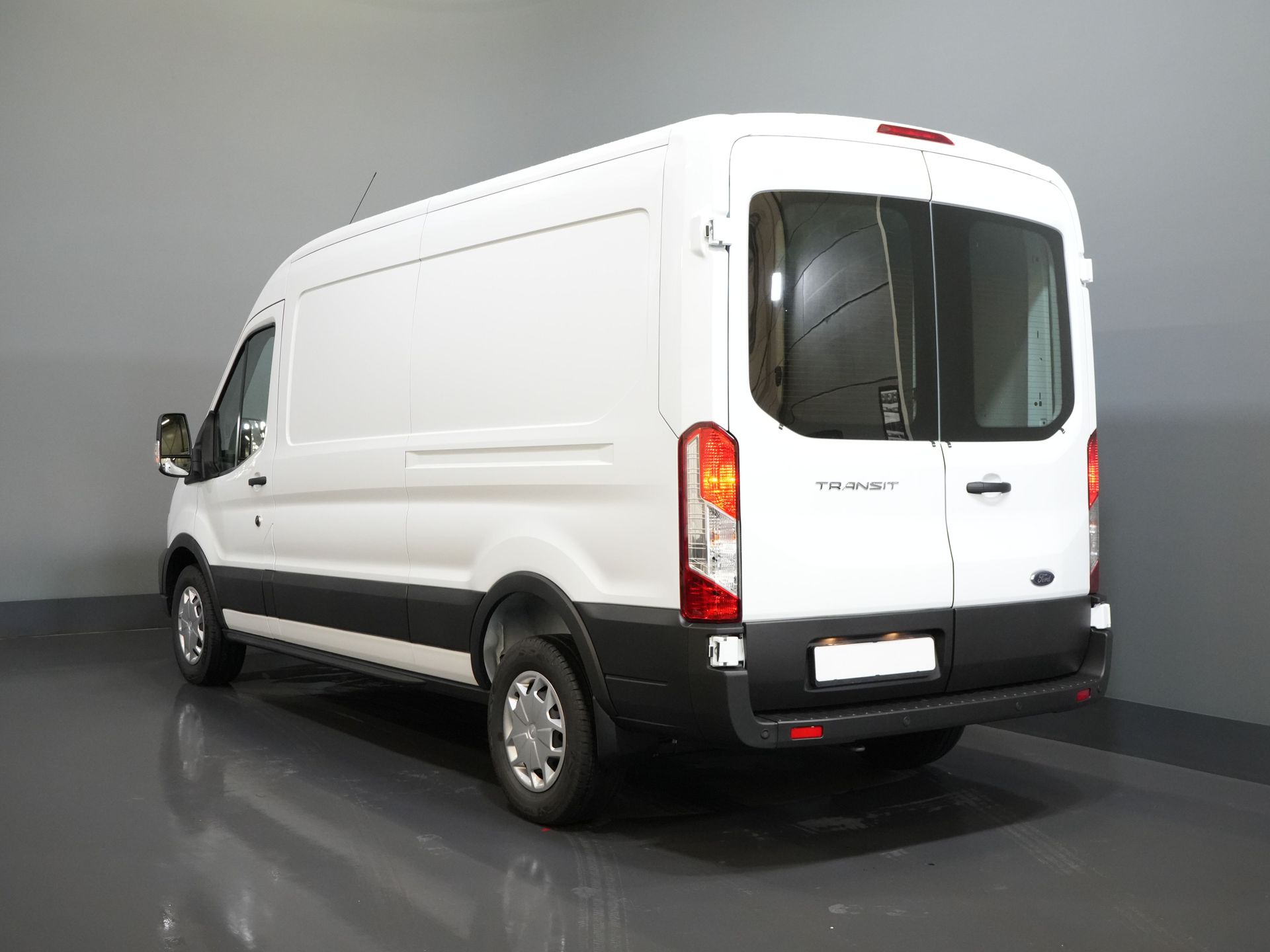 Ford Transit Bestelbus 350 2.0 TDCI 130 pk Aut. L3H2 Trend BPM VRIJ/ Cruise/ PDC V+A/ DAB/ Airco