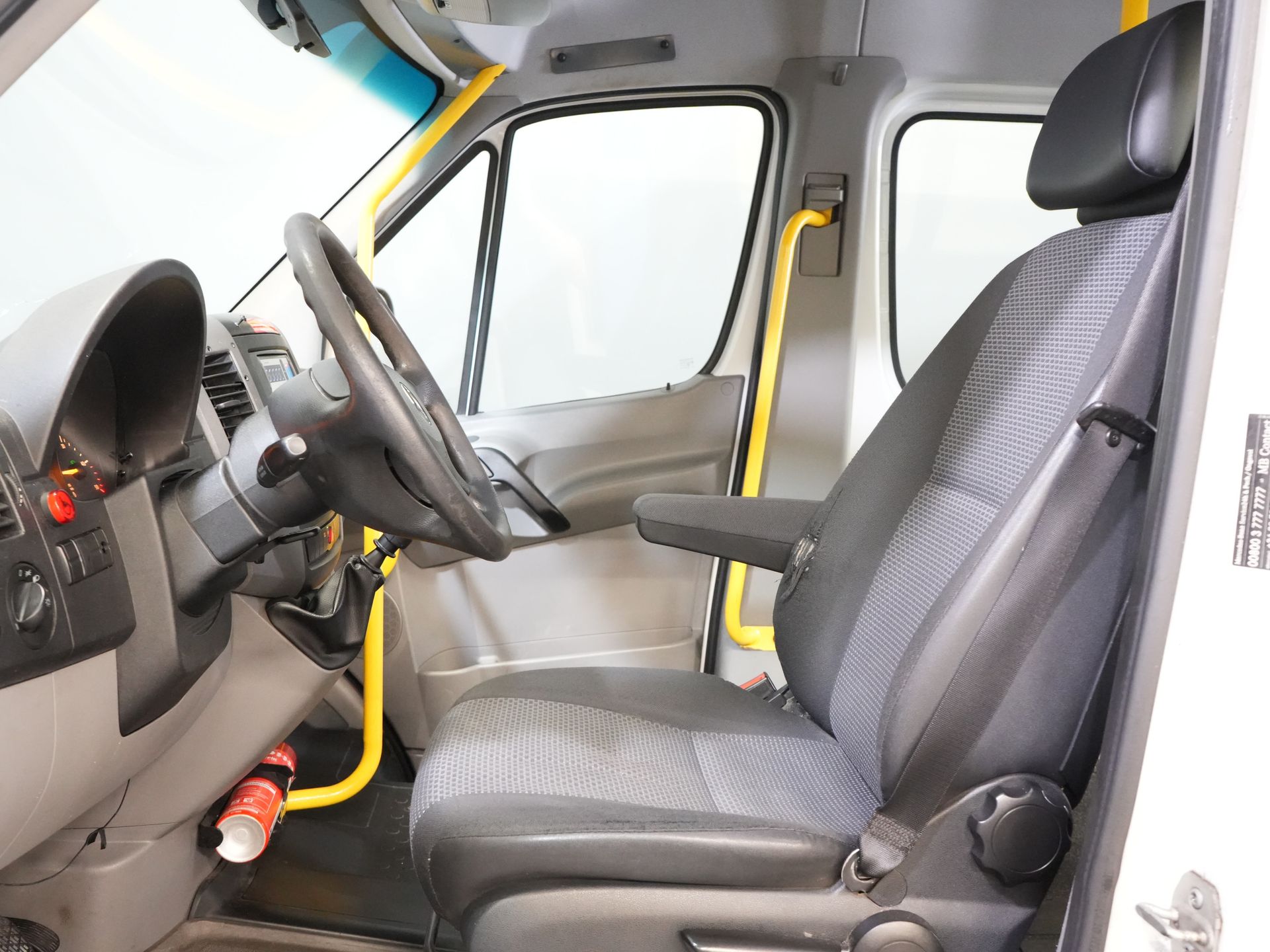 Mercedes-Benz Sprinter Passenger Transport 313 2.2 CDI L2H2 €9922 Incl. VAT BPM FREE! EXPORT ONLY Combi/ 9 persons/ Kombi/ 9P/ Airco/ Wheelchair lift