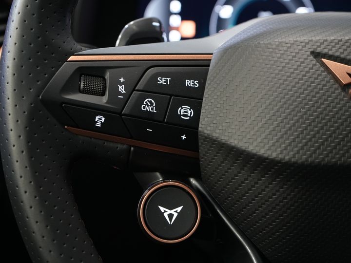 CUPRA Formentor SUV 1.5 TSI e-Hybrid 272 ch VZ Performance Pano/ Sennheiser/ Memory/ Elek.Klep./ Matrix/ Adapt.Cruise/ Seatverw./ Carplay/ Steering Ver