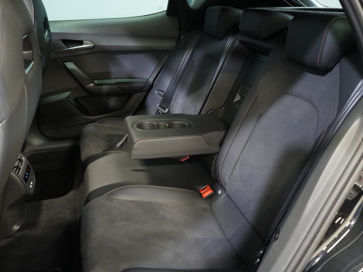 CUPRA Formentor SUV 1.5 TSI e-Hybrid 272 ch VZ Performance Pano/ Sennheiser/ Memory/ Elek.Klep./ Matrix/ Adapt.Cruise/ Seatverw./ Carplay/ Steering Ver