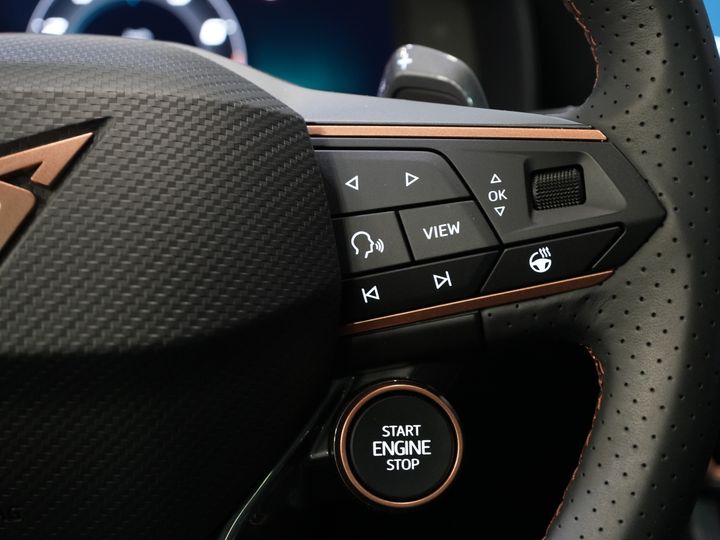 CUPRA Formentor SUV 1.5 TSI e-Hybrid 272 ch VZ Performance Pano/ Sennheiser/ Memory/ Elek.Klep./ Matrix/ Adapt.Cruise/ Seatverw./ Carplay/ Steering Ver