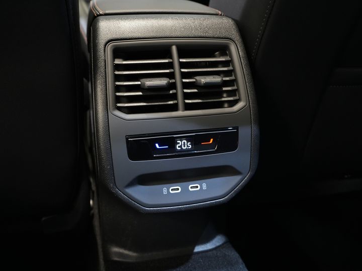 CUPRA Formentor SUV 1.5 TSI e-Hybrid 272 ch VZ Performance Pano/ Sennheiser/ Memory/ Elek.Klep./ Matrix/ Adapt.Cruise/ Seatverw./ Carplay/ Steering Ver