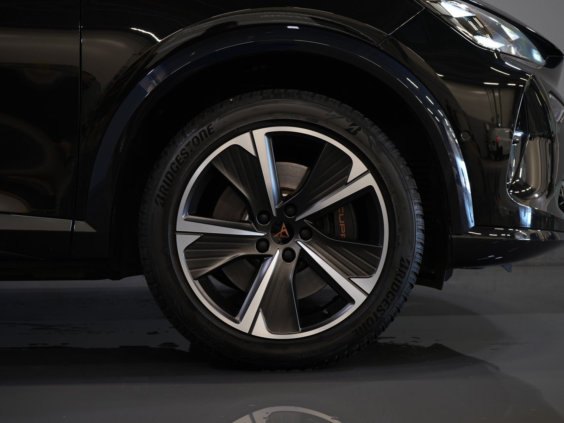 CUPRA Formentor SUV 1.5 TSI e-Hybrid 272 ch VZ Performance Pano/ Sennheiser/ Memory/ Elek.Klep./ Matrix/ Adapt.Cruise/ Seatverw./ Carplay/ Steering Ver