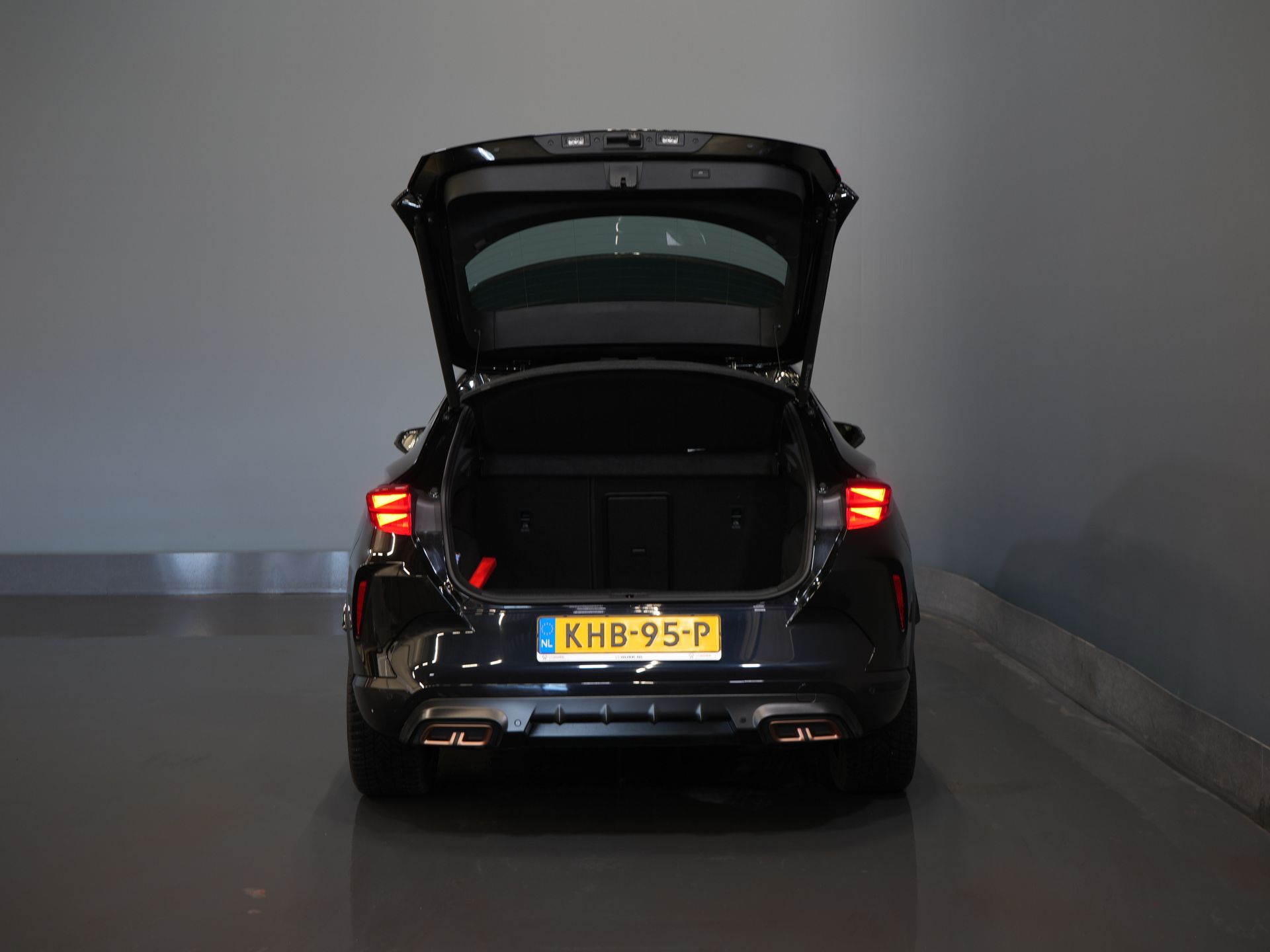 CUPRA Formentor SUV 1.5 TSI e-Hybrid 272 ch VZ Performance Pano/ Sennheiser/ Memory/ Elek.Klep./ Matrix/ Adapt.Cruise/ Seatverw./ Carplay/ Steering Ver