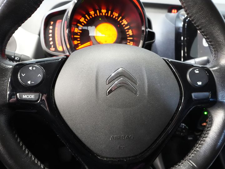 Citroën C1 Hatchback 1.0 e-VTi Shine ZEER NETTE AUTO/ NL Auto/ Weinig Km/ Navi/ Cruise/ LMV/ Airco/ Camera