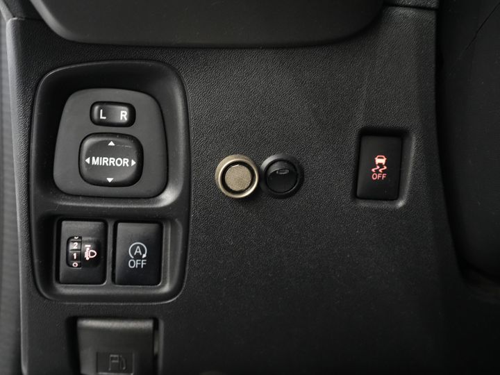 Citroën C1 Hatchback 1.0 e-VTi Shine ZEER NETTE AUTO/ NL Auto/ Weinig Km/ Navi/ Cruise/ LMV/ Airco/ Camera