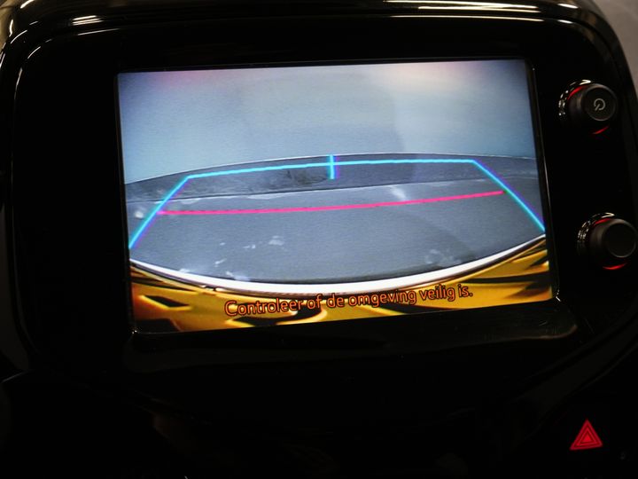 Citroën C1 Hatchback 1.0 e-VTi Shine ZEER NETTE AUTO/ NL Auto/ Weinig Km/ Navi/ Cruise/ LMV/ Airco/ Camera