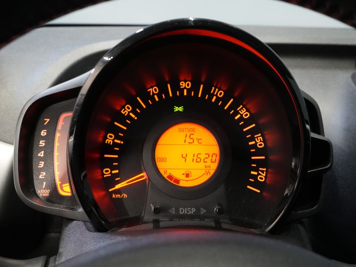 Citroën C1 Hatchback 1.0 e-VTi Shine ZEER NETTE AUTO/ NL Auto/ Weinig Km/ Navi/ Cruise/ LMV/ Airco/ Camera