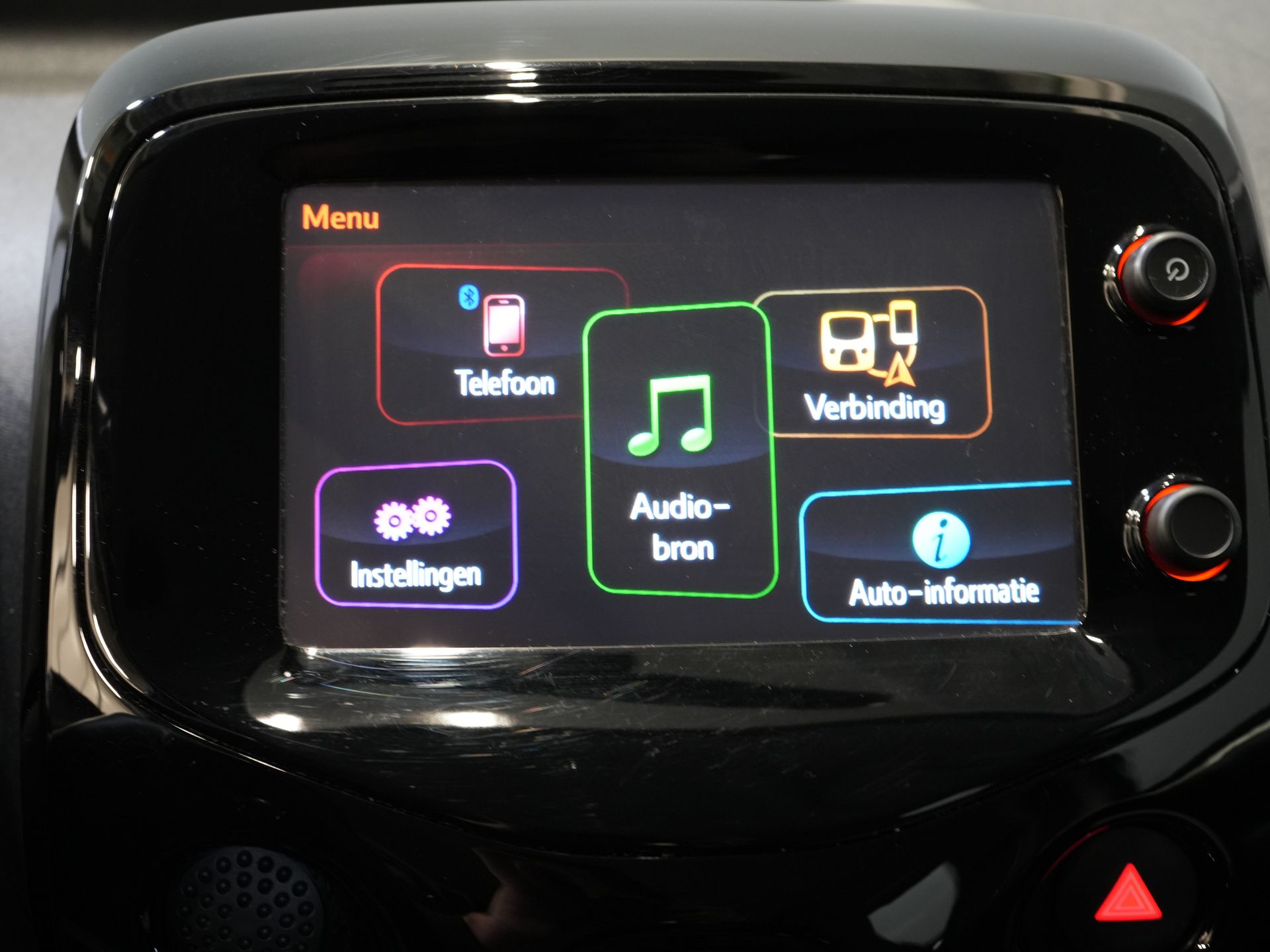 Citroën C1 Hatchback 1.0 e-VTi Shine ZEER NETTE AUTO/ NL Auto/ Weinig Km/ Navi/ Cruise/ LMV/ Airco/ Camera