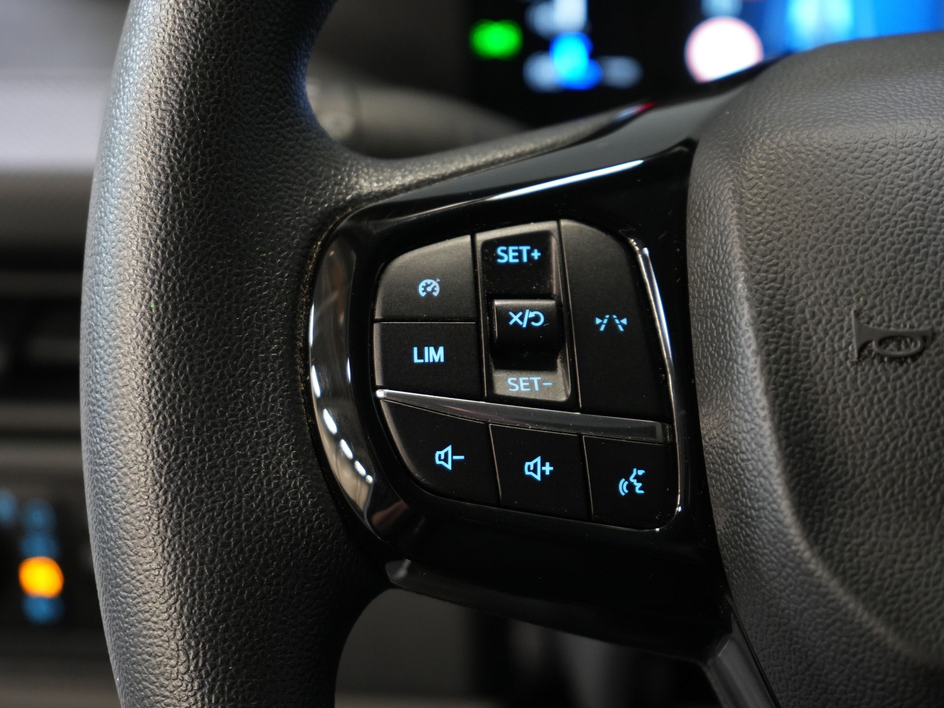 Ford Transit Custom Bestelbus 2.0 TDCI 136 pk Aut. L2 Trend BPM VRIJ! LED/ Carplay/ Camera/ Climate/ PDC/ Cruise