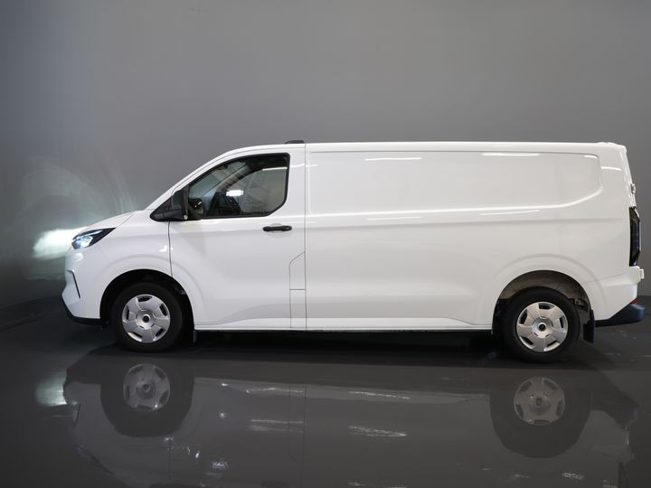 Ford Transit Custom Bestelbus 2.0 TDCI 136 pk Aut. L2 Trend BPM VRIJ! LED/ Carplay/ Camera/ Climate/ PDC/ Cruise