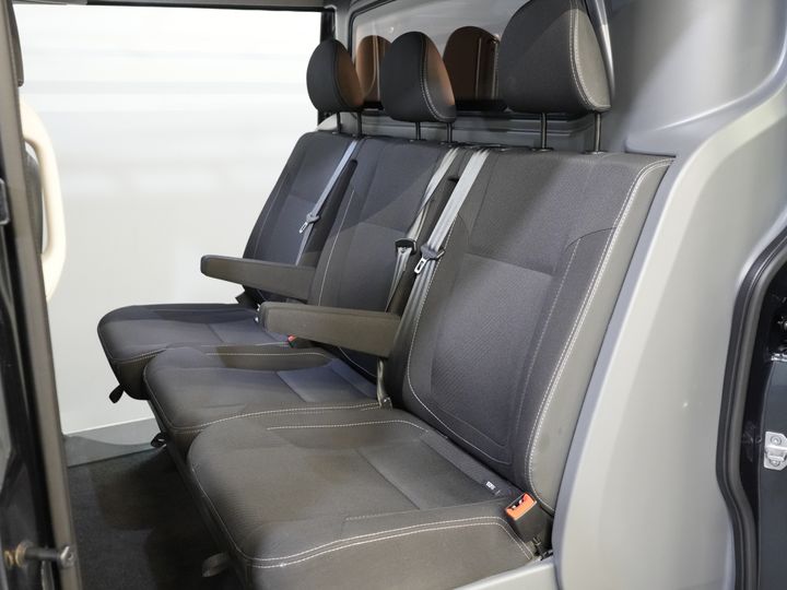 Renault Trafic Furgón 2.0 dCi 145 cv Aut. L2 DC Doble Cabina ¡BPM GRATIS! 2x Puerta corredera/ LED/ Calefacción asientos/ Climatizador/ Crucero/ Imperial/ Barras laterales/ Gancho remolque/