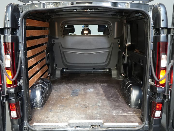 Renault Trafic Furgón 2.0 dCi 145 cv Aut. L2 DC Doble Cabina ¡BPM GRATIS! 2x Puerta corredera/ LED/ Calefacción asientos/ Climatizador/ Crucero/ Imperial/ Barras laterales/ Gancho remolque/