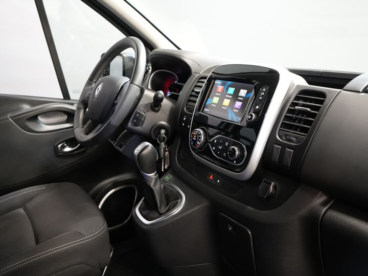 Renault Trafic Furgón 2.0 dCi 145 cv Aut. L2 DC Doble Cabina ¡BPM GRATIS! 2x Puerta corredera/ LED/ Calefacción asientos/ Climatizador/ Crucero/ Imperial/ Barras laterales/ Gancho remolque/