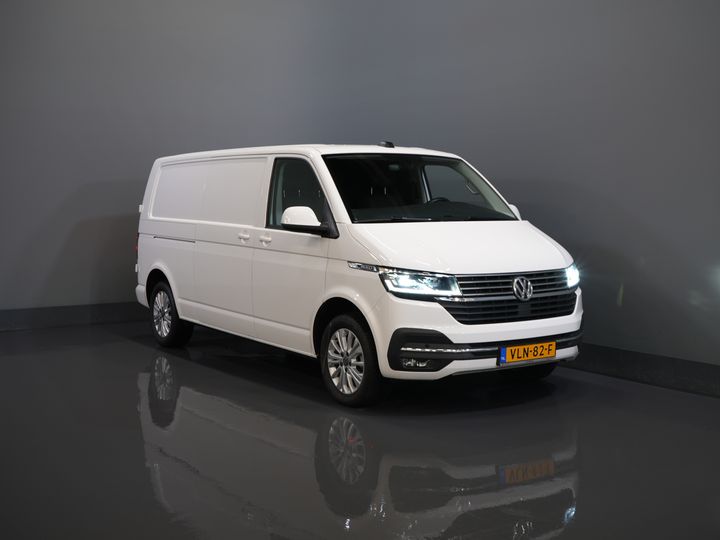 Volkswagen Transporter Furgone 2.0 TDI L2 BULLI ESENTE BPM! NL Auto/ LED/ Adapt. Cruise/ Virtual Cockpit/ 17