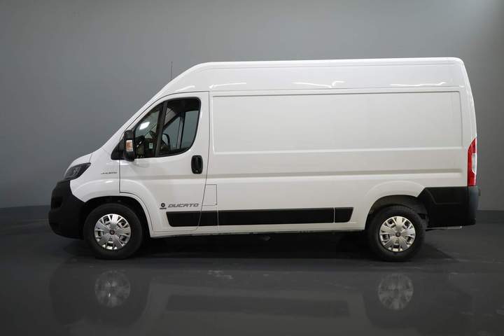 Fiat Ducato Van 35 2.3 MJ 140 hp ZF Aut. L2H2 2.5t Trekverm./ Camera/ Cruise/ PDC/ Bluetooth/ Towbar/ Airco