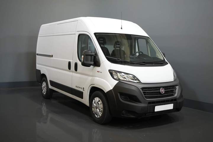 Fiat Ducato Van 35 2.3 MJ 140 hp ZF Aut. L2H2 2.5t Trekverm./ Camera/ Cruise/ PDC/ Bluetooth/ Towbar/ Airco