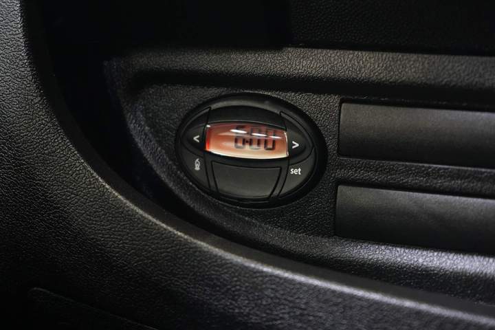 Fiat Ducato Van 35 2.3 MJ 140 hp ZF Aut. L2H2 2.5t Trekverm./ Camera/ Cruise/ PDC/ Bluetooth/ Towbar/ Airco