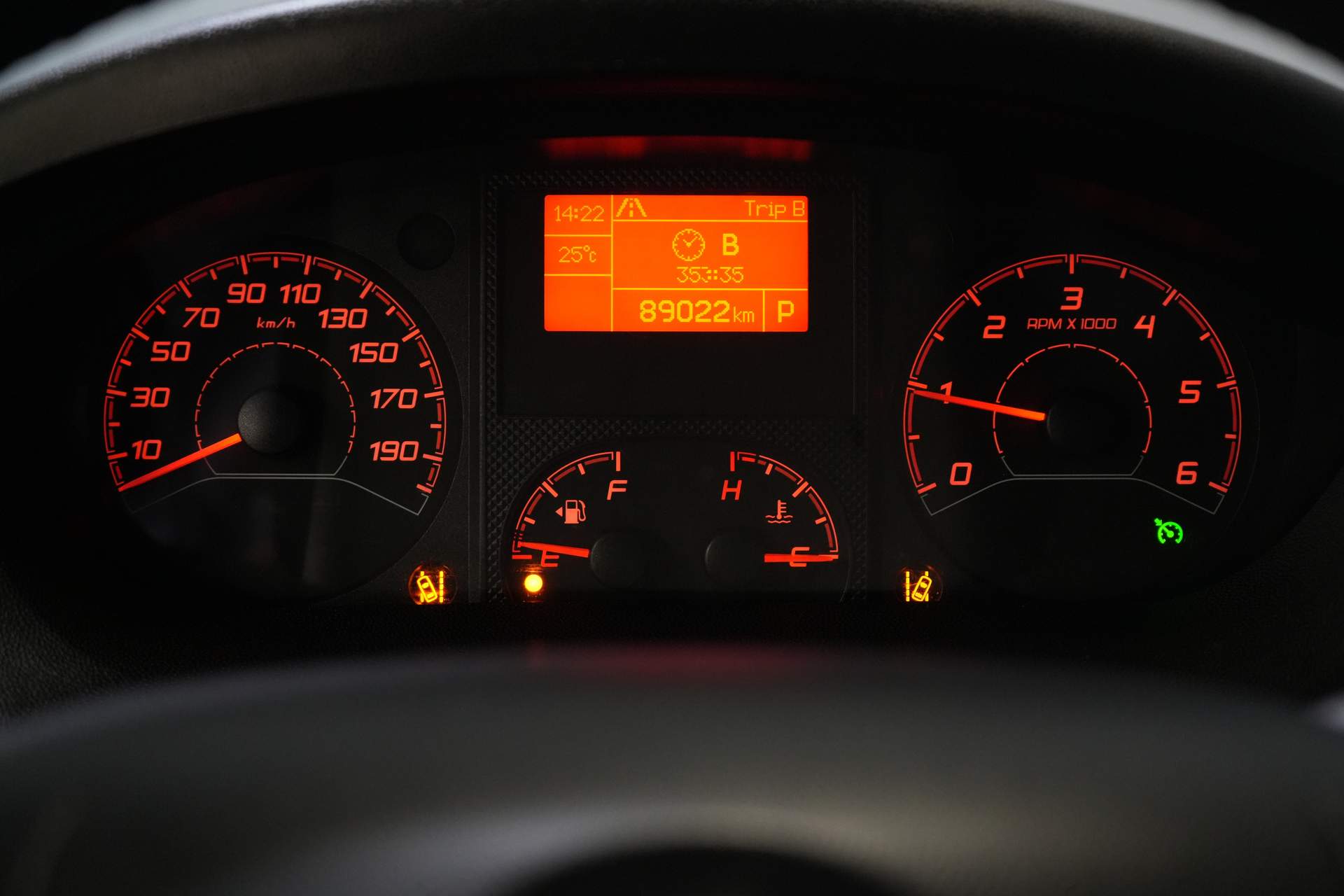 Fiat Ducato Van 35 2.3 MJ 140 hp ZF Aut. L2H2 2.5t Trekverm./ Camera/ Cruise/ PDC/ Bluetooth/ Towbar/ Airco