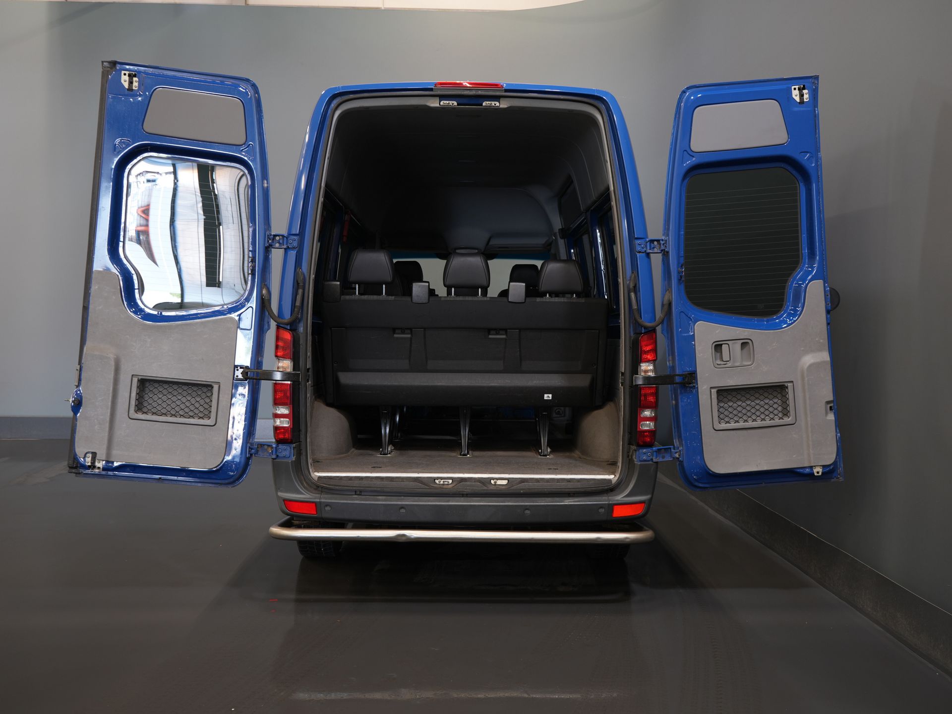 Mercedes-Benz Sprinter Пасажирський транспорт 213 2.2 CDI Авт. L2H2 €13 915,- Вкл. ПДВ (BPM FREE) ЕКСПОРТ Комбі/ 9 осіб/ Kombi/ 9P/ LMV/ Airco/ PDC