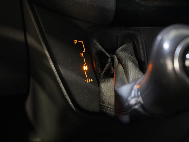 Mercedes-Benz Sprinter Пасажирський транспорт 213 2.2 CDI Авт. L2H2 €13 915,- Вкл. ПДВ (BPM FREE) ЕКСПОРТ Комбі/ 9 осіб/ Kombi/ 9P/ LMV/ Airco/ PDC