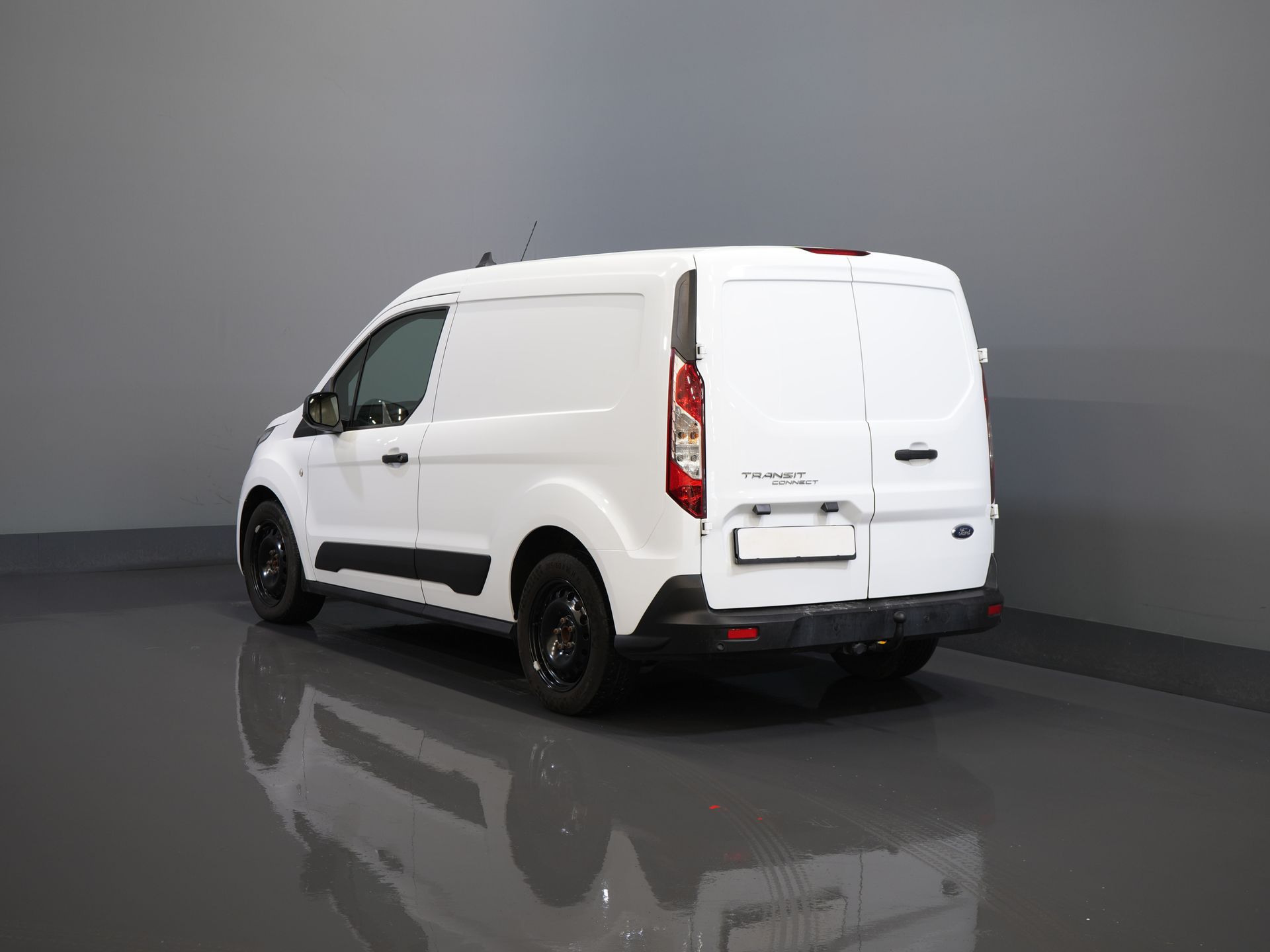 Ford Transit Connect Van 1.0 Ecoboost 100 cv Trend BENZINA BPM FREE! Riscaldatore del cavalletto/ Riscaldamento dei sedili/ PDC/ Crociera/ Barra di traino/ Aria condizionata