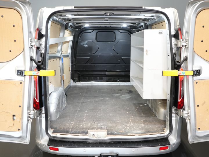 Ford Transit Custom Bestelbus Sport 2.0 TDCI Aut. 170 pk L2 DB-Riem VV/ Carplay/ Alarm III/ Stoelverw./ Navi/ Airco/ Camera/ Cruise/ PDC/ Trekhaak