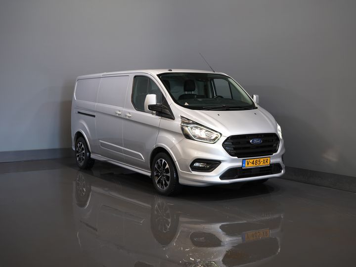 Ford Transit Custom Van Sport 2.0 TDCI Aut. 170 CP L2 DB-Belt VV/ Carplay/ Alarm III/ Stoelverw./ Navi/ Airco/ Camera/ Cruise/ PDC/ Towbar