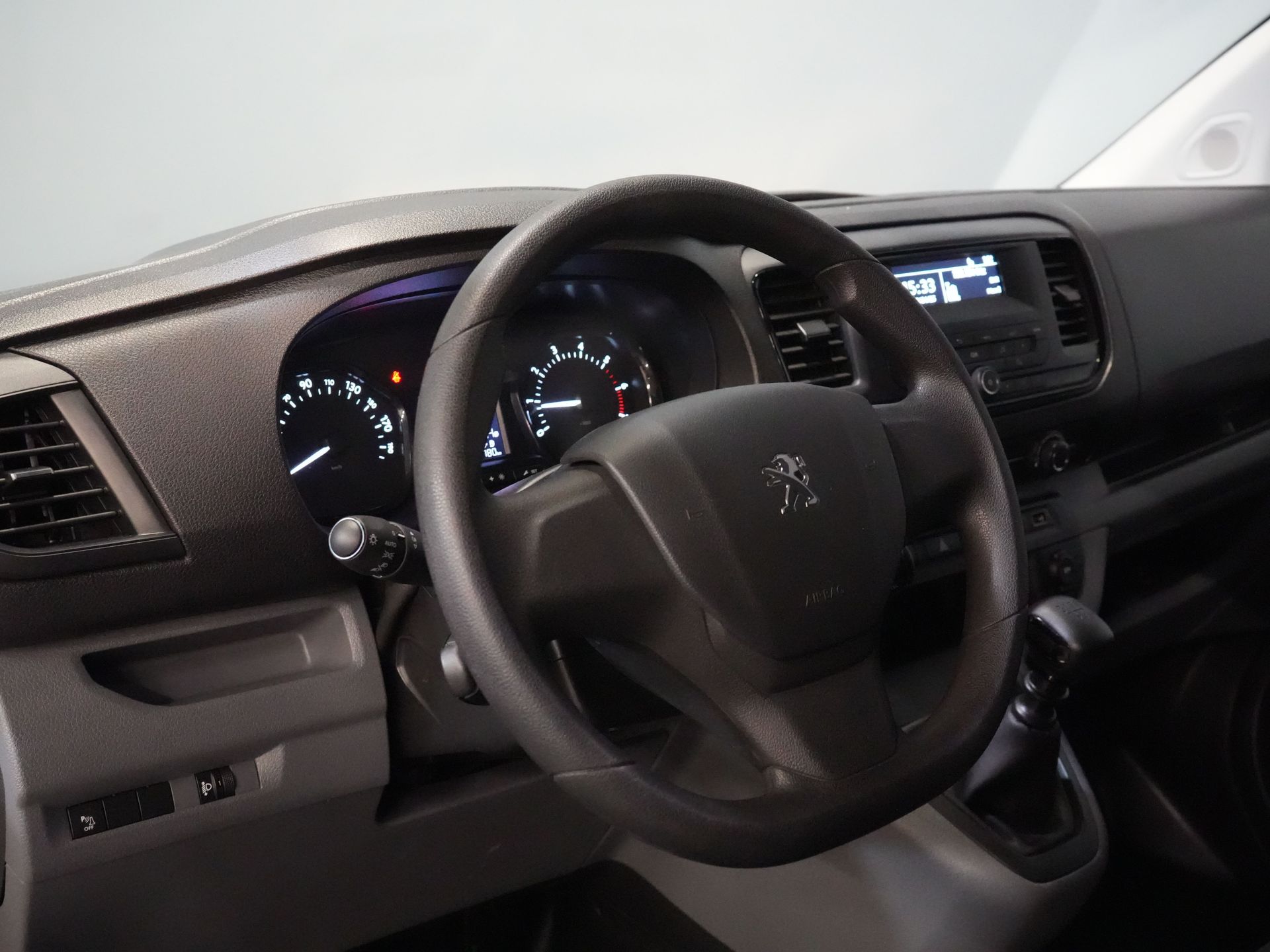 Peugeot Expert Van 2.0 HDI 125 к.с. L3 Double Cab BPM БЕЗКОШТОВНО! DC NL Автомобіль / 6 чол. / Круїз / PDC