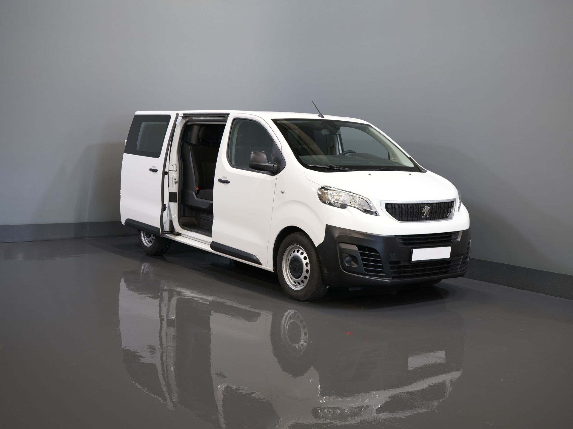 Peugeot Expert Van 2.0 HDI 125 к.с. L3 Double Cab BPM БЕЗКОШТОВНО! DC NL Автомобіль / 6 чол. / Круїз / PDC