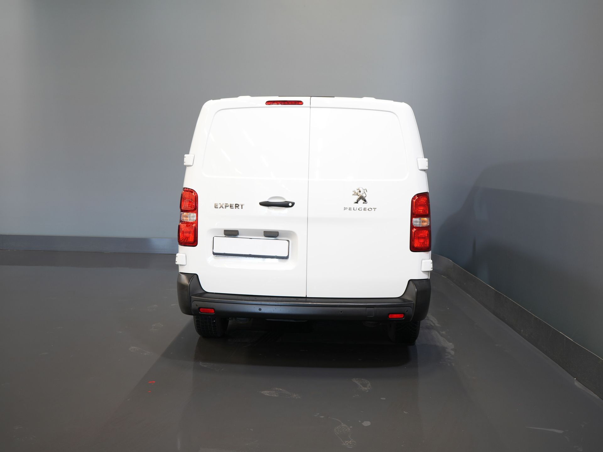 Peugeot Expert Van 2.0 HDI 125 к.с. L3 Double Cab BPM БЕЗКОШТОВНО! DC NL Автомобіль / 6 чол. / Круїз / PDC