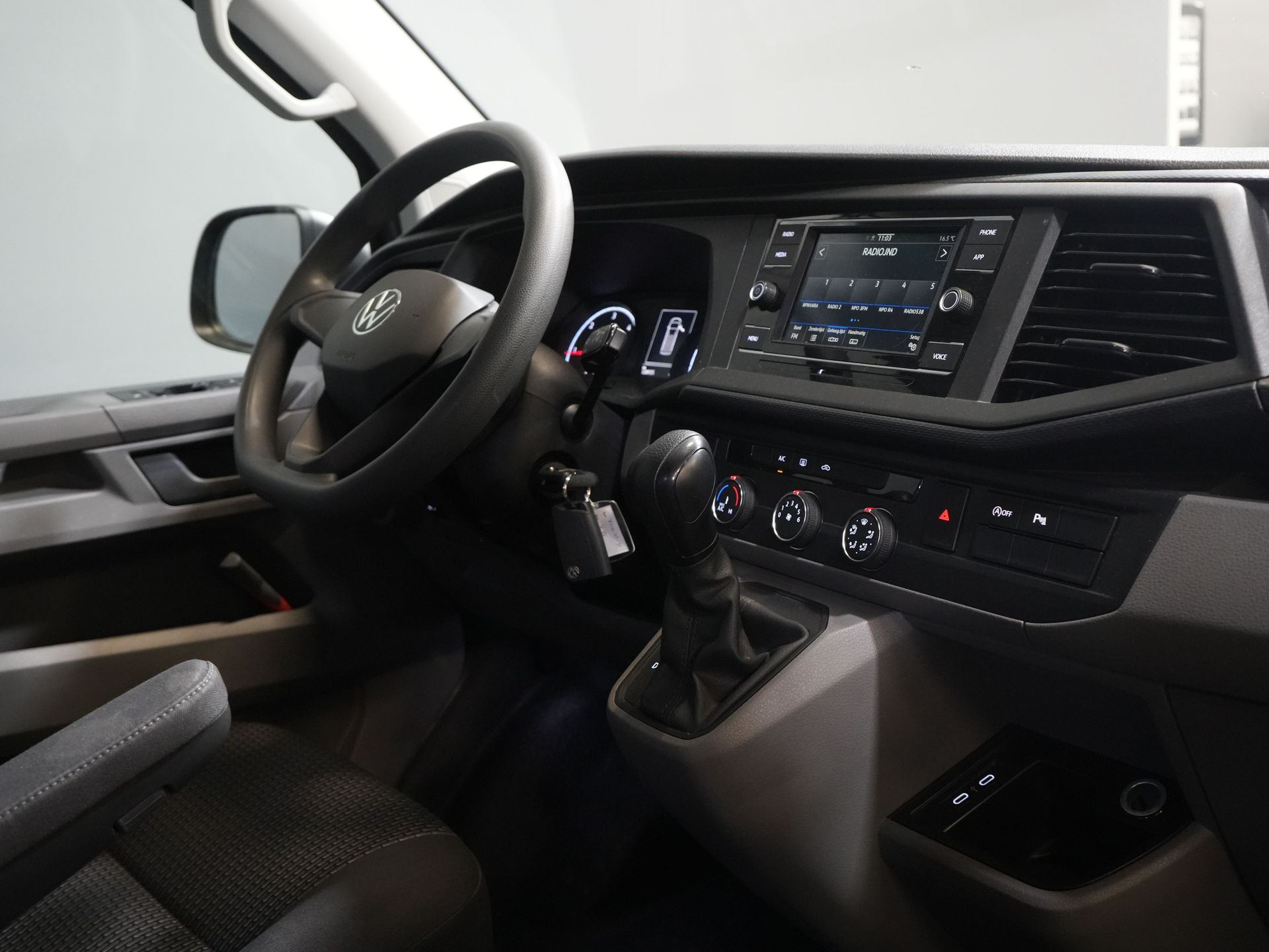 Volkswagen Transporter Van T6.1 2.0 TDI 150 HP DSG Aut. L2 BPM GRATUIT ! DC Double Cab 4Motion/ Carplay/ Camera/ PDC/ Cruise/ Airco