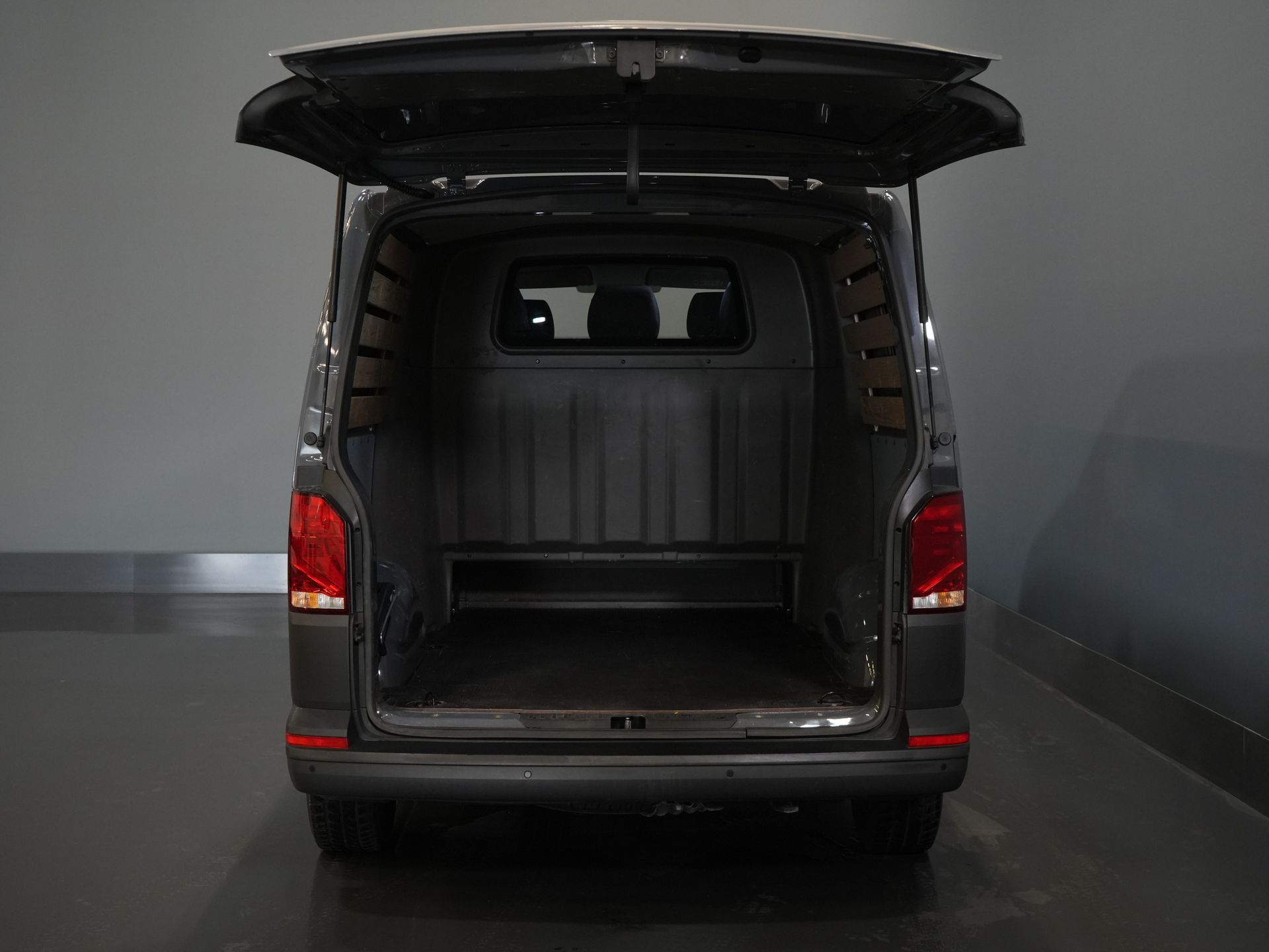 Volkswagen Transporter Van T6.1 2.0 TDI 150 HP DSG Aut. L2 BPM GRATUIT ! DC Double Cab 4Motion/ Carplay/ Camera/ PDC/ Cruise/ Airco