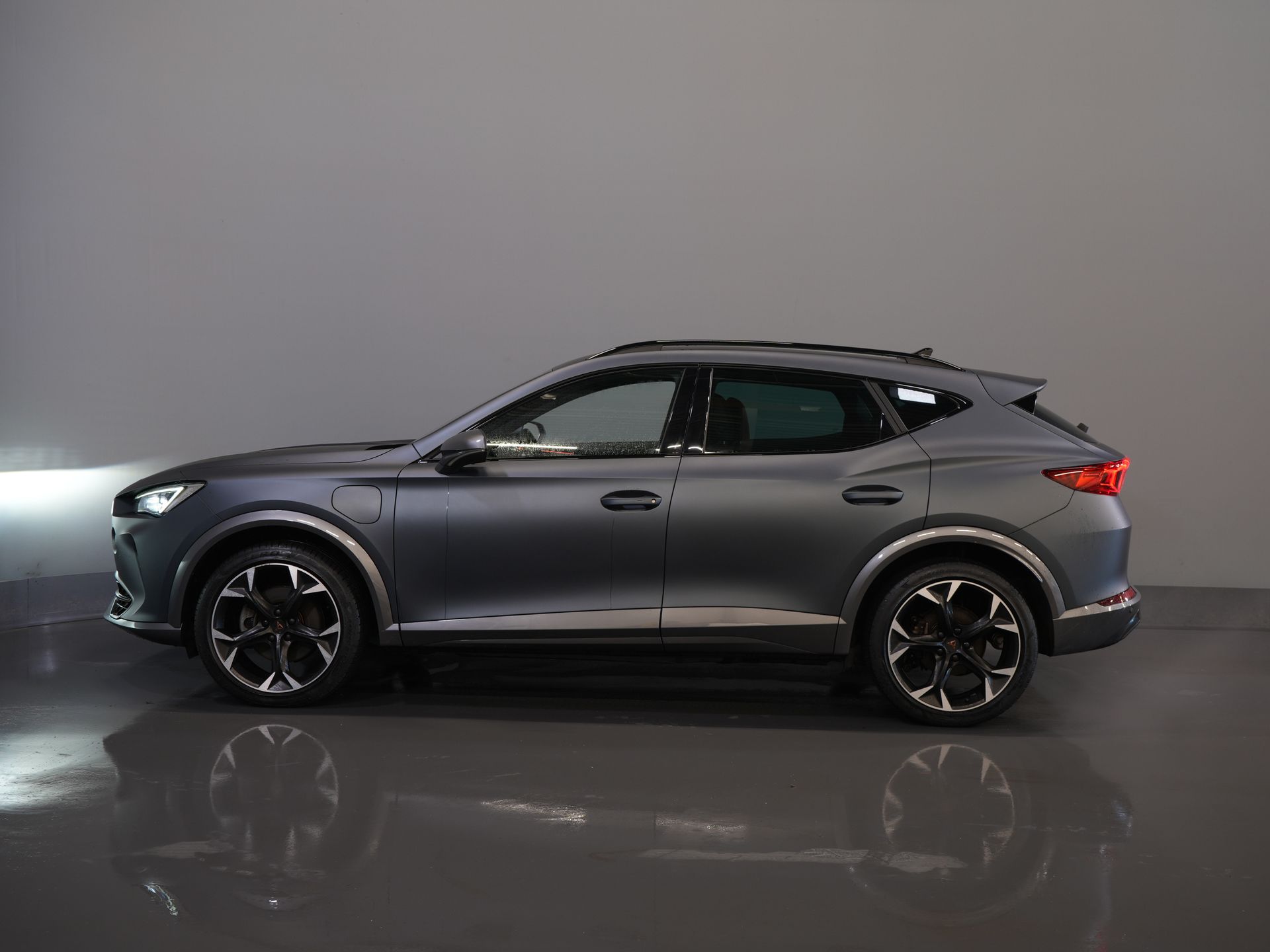 CUPRA Formentor SUV 1.4 TSI e-Hybrid LED/ Adaptive Cruise Control/ 19