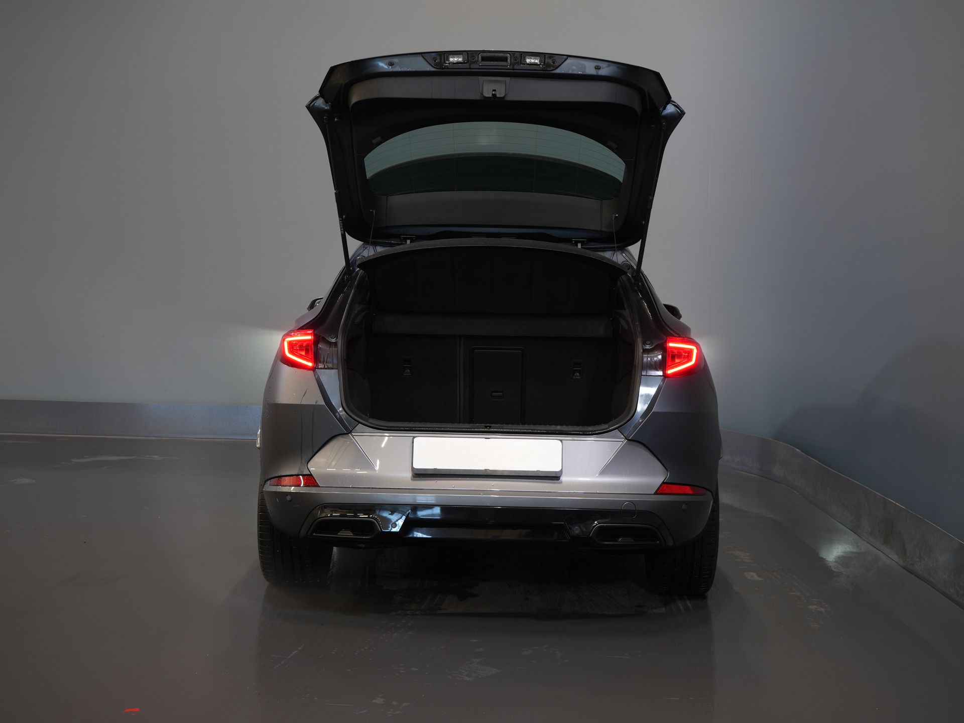 CUPRA Formentor SUV 1.4 TSI e-Hybrid LED/ Adaptive Cruise Control/ 19