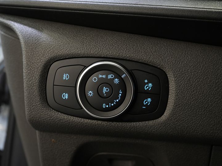Ford Transit Custom Van 2.0 TDCI 170 к.с. Aut. L2 Sport BPM БЕЗКОШТОВНО! Бі-ксенон / Шкіра / Ремінь безпеки VV / Елек.сидіння / Seatverw./ Carplay / Камера / PDC / LMV / Cruis