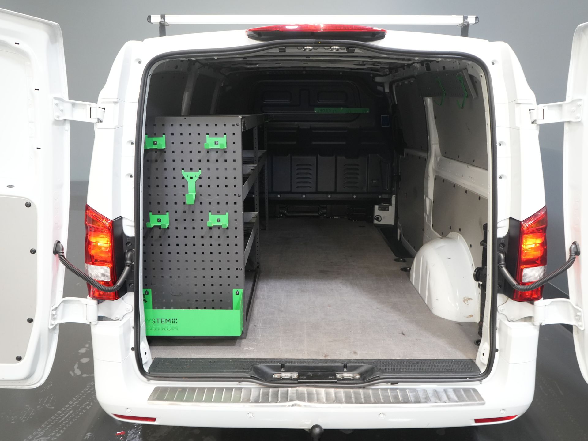 Mercedes-Benz Vito Van 116 CDI Aut. L3 BPM FREE LED/ Carplay/ Stand heater/ Interior/ LMV/ Cruise/ Camera/ PDC/ Towbar