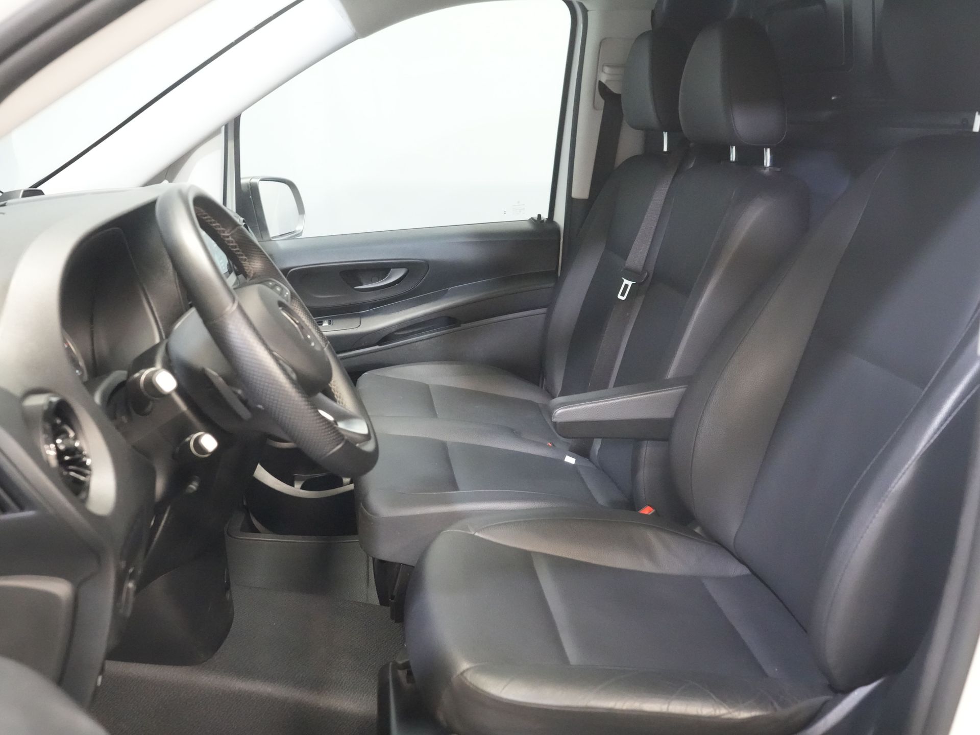 Mercedes-Benz Vito Van 116 CDI Aut. L3 BPM FREE LED/ Carplay/ Stand heater/ Interior/ LMV/ Cruise/ Camera/ PDC/ Towbar