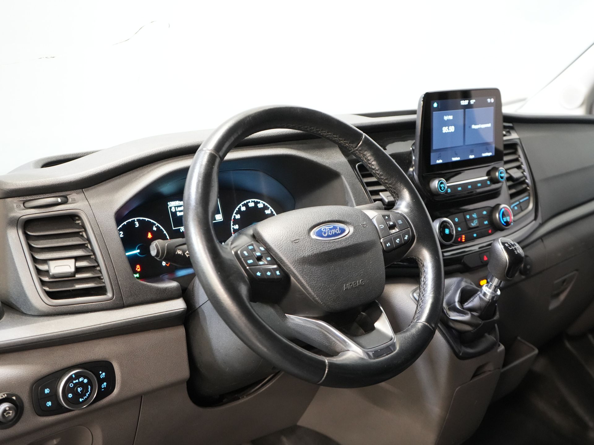 Ford Transit Bestelbus 350 2.0 TDCI L3H2 165 pk Trail Adapt.Cruise/ CarPlay/ Camera/ PDC/ Stoelverw./ Airco