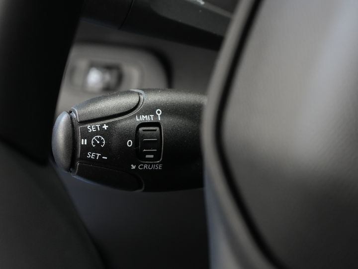 Peugeot Partner Van 1.2 PureTech 110 hp BPM FREE/ BENZINE/ PDC/ Cruise/ Airco