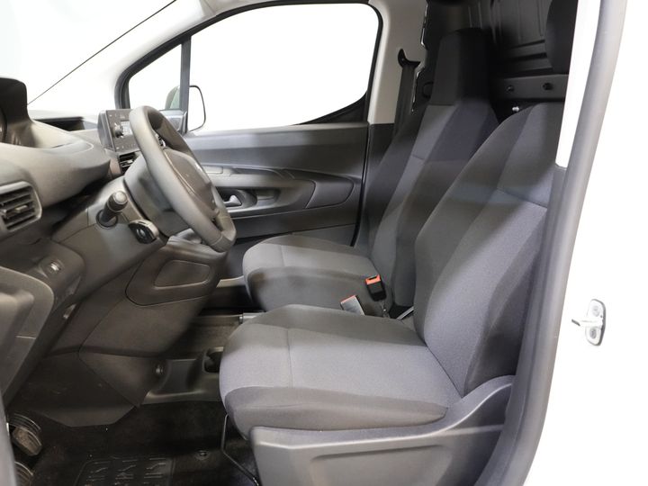 Peugeot Partner Van 1.2 PureTech 110 hp BPM FREE/ BENZINE/ PDC/ Cruise/ Airco
