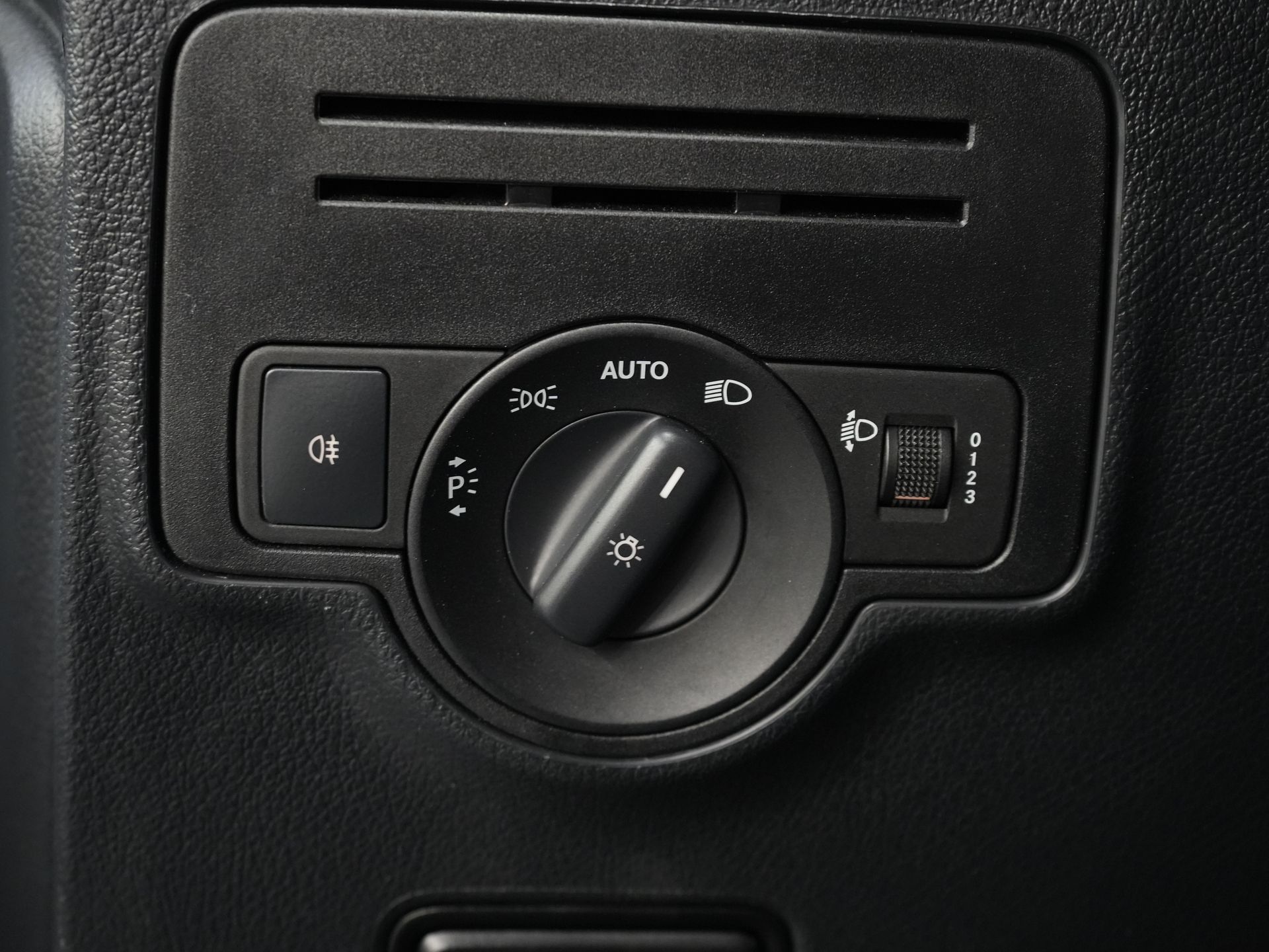 Mercedes-Benz Vito Bestelbus 114 CDI Aut. L3 BPM VRIJ! NL Auto/ Carplay/ Cruise/ DAB/ Camera/ LMV 18”/ Sidebars