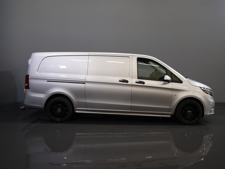 Mercedes-Benz Vito Bestelbus 114 CDI Aut. L3 BPM VRIJ! NL Auto/ Carplay/ Cruise/ DAB/ Camera/ LMV 18”/ Sidebars